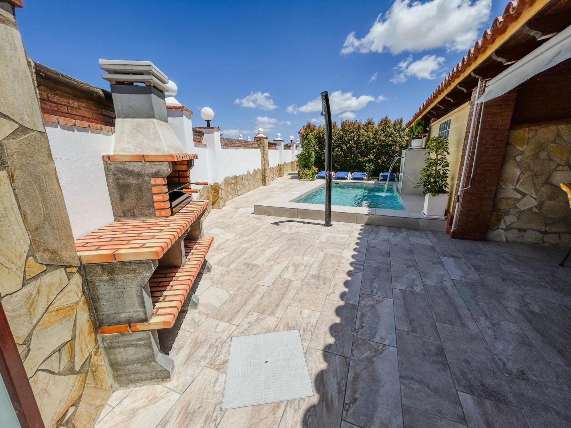 Villa Rosal- Solo Familias Y Parejas Conil De La Frontera Exterior photo