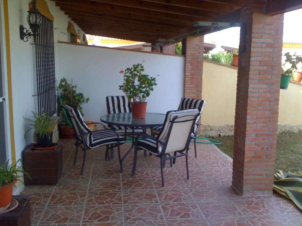 Villa Rosal- Solo Familias Y Parejas Conil De La Frontera Exterior photo